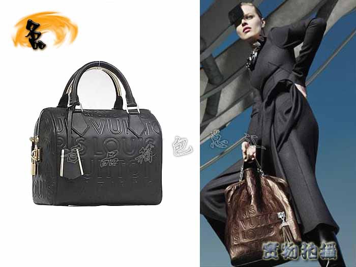 M95814 LV斜挎包 LV枕頭包 LV手提包 LV壓花 LV女包