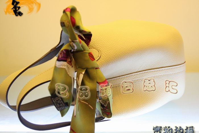 Hermes֦y ُ HermesŮ  Hermesz Ů