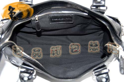 084332 BLENCIAGA新款黑白編織手袋 BLENCIAGA機(jī)車包 斜挎包 經(jīng)典女士手提包