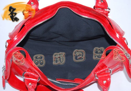 084832 最新款牛皮時尚女包 BLENCIAGA斜挎包 手提包 BLENCIAGA經(jīng)典機車包