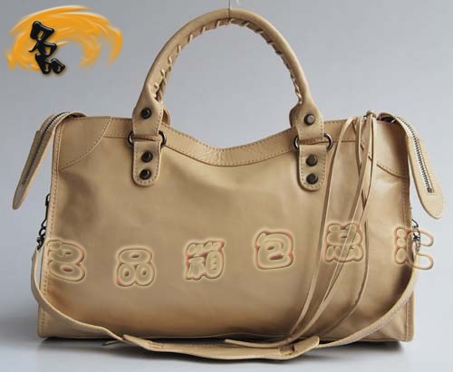 084332 ƷƷ| BLENCIAGAC܇ ҕrŮʿб ¿