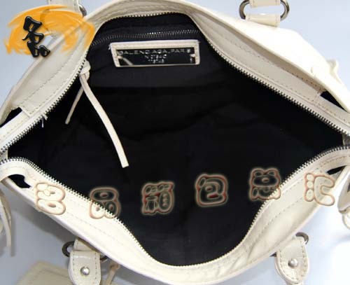 084332 正品品質 BLENCIAGA米白色牛皮時尚女士斜挎包 巴黎世家機車包 手提包