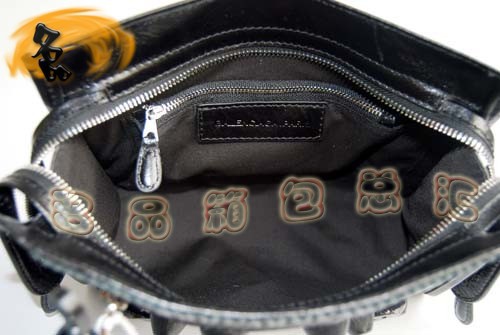 084675 巴黎世家時尚女士手包 Balenciaga經(jīng)典款 Balenciaga手拿包