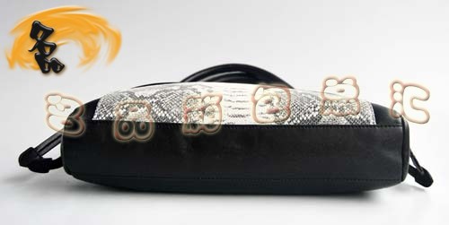 5629 Prada新款蟒蛇紋 單肩包 Prada最新款 Prada休閑女包 黑色