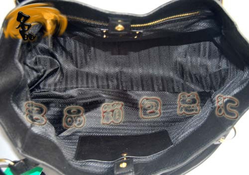 8013 新款上架 Prada單肩包 Prada新款手袋 普拉達牛皮女士手提包 黑色