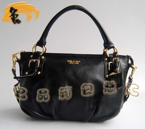 75821 Prada最新款 真皮時(shí)尚休閑女士斜挎包 Prada單肩包 一比一