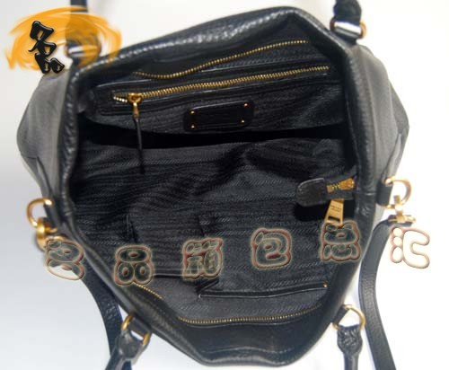 80062 Prada新款時(shí)尚女包 Prada手提包 普拉達(dá)女包 Prada斜挎包 黑色