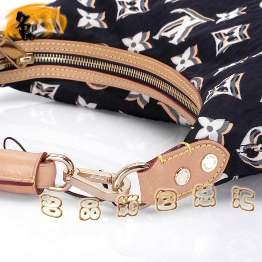 M40238 LV單肩包 LV最新款Bulles PM系列 LV時尚女士休閑包