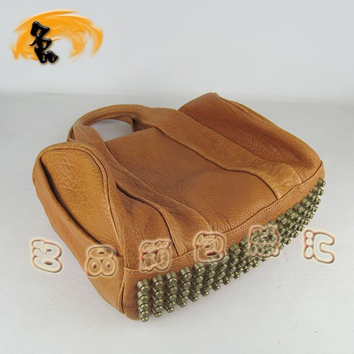 63460 熱賣新款明星酷炫 Alexander Wang/亞利山大王 鉚釘手提包 土黃色