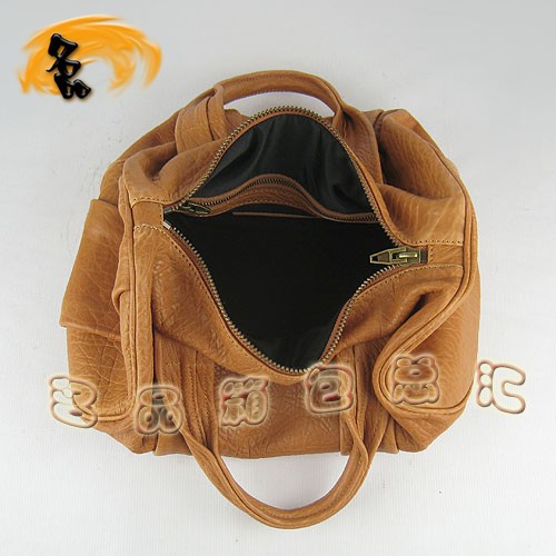 63460 熱賣新款明星酷炫 Alexander Wang/亞利山大王 鉚釘手提包 土黃色