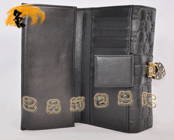 152747 Gucci錢(qián)包 Gucci進(jìn)口牛皮雙G壓花時(shí)尚休閑女包 Gucci長(zhǎng)款錢(qián)包 黑色