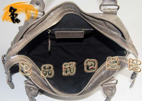 084332A BalenciagaC܇ μ  MƤyᔕrŮ yɫ