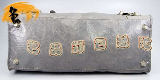 084324A BalenciagaŮ   M(jn)Ƥr(sh)eŮ \ɫ