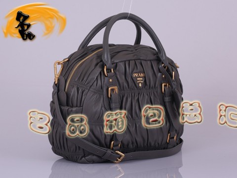 BL0397 普拉達最新款褶皺羊皮手提包 Prada斜挎包 普拉達休閑包 Prada女包 灰色