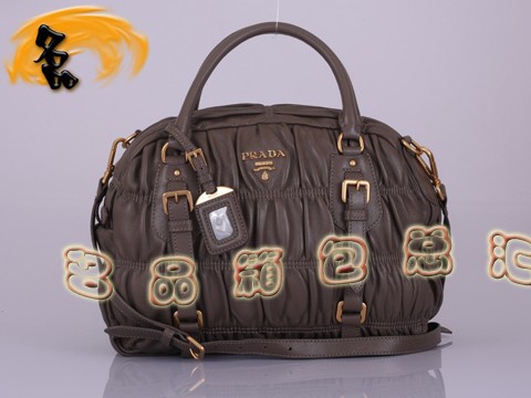 BL0397 普拉達最新款褶皺羊皮手提包 Prada斜挎包 普拉達休閑包 Prada女包 卡其色