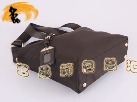 BN1107 普拉達(dá)最新款 經(jīng)典防水帆布女包 Prada手提包 Prada斜挎包 啡色