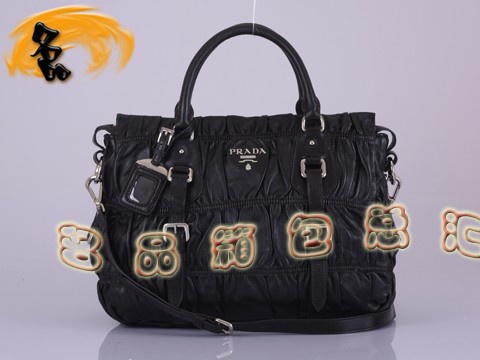 BN1336 普拉達最新款 羊皮褶皺女士休閑包 Prada手提包 Prada斜挎包 啡色