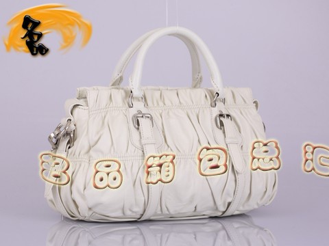 BN1407 正品品質 普拉達羊皮女士斜挎包 最新款褶皺系列女包 Prada手提包 白色
