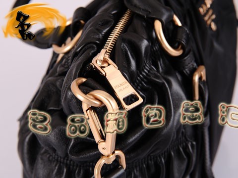 BN1790 普拉達最新款褶皺系列羊皮女包 Prada手提包 Prada斜挎包 防水帆布包 黑色