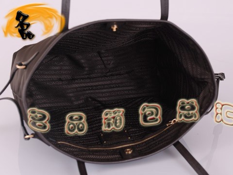 BR3924 Prada休閑包 防水尼龍帆布女包 普拉達(dá)單肩包 帆布包 啡色