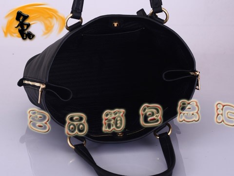 BR4372 Prada單肩包 新款時尚女士休閑包 普拉達手提包 進口牛皮女包 黑色