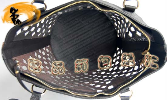 1026 Prada女包 Prada時尚休閑女士單肩包 最新款女包 原版一比一品質(zhì) 深啡色