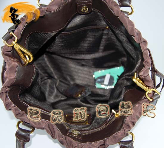 29208 Prada女包 最新款女包 普拉達(dá)手提包 Prada時(shí)尚休閑女士單肩包 咖啡色