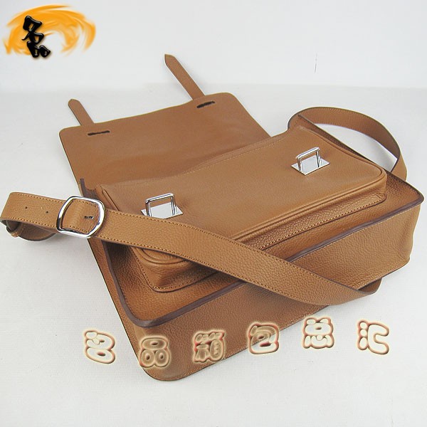 2810 Hermes最新款 Hermes經(jīng)典款 Hermes斜挎包 Hermes時(shí)尚休閑包 淺啡色