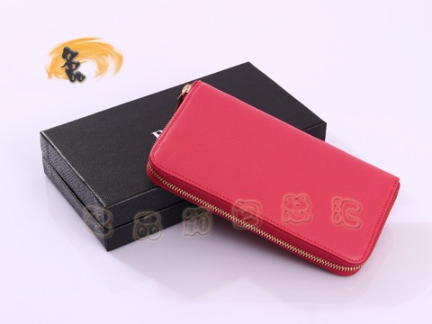 1M0506 Prada¿ PradaʮּyţƤX _(d)LXA PradaX õtɫ