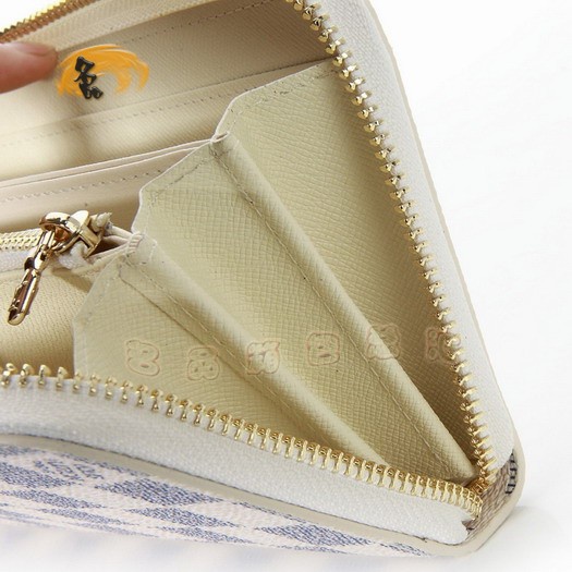 M63006 LV最新款 卡通畫版長(zhǎng)款錢包 LV錢包 白色棋盤格女士錢夾 LV Zippy系列