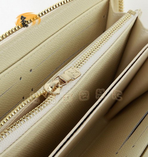 M63006 LV最新款 卡通畫版長(zhǎng)款錢包 LV錢包 白色棋盤格女士錢夾 LV Zippy系列