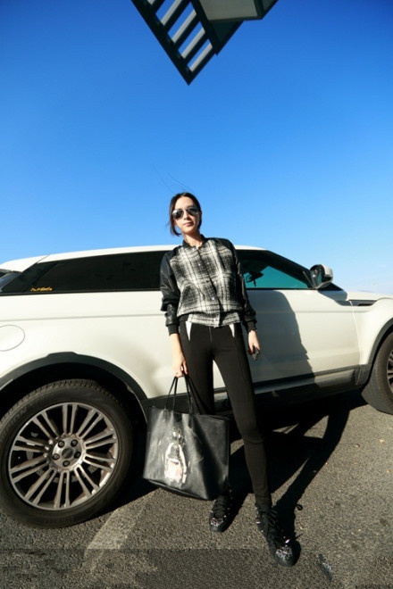 2012限量款 Givenchy 紀梵希羅威納惡犬狗頭包 單肩包 配化妝包 紀梵希狗頭包