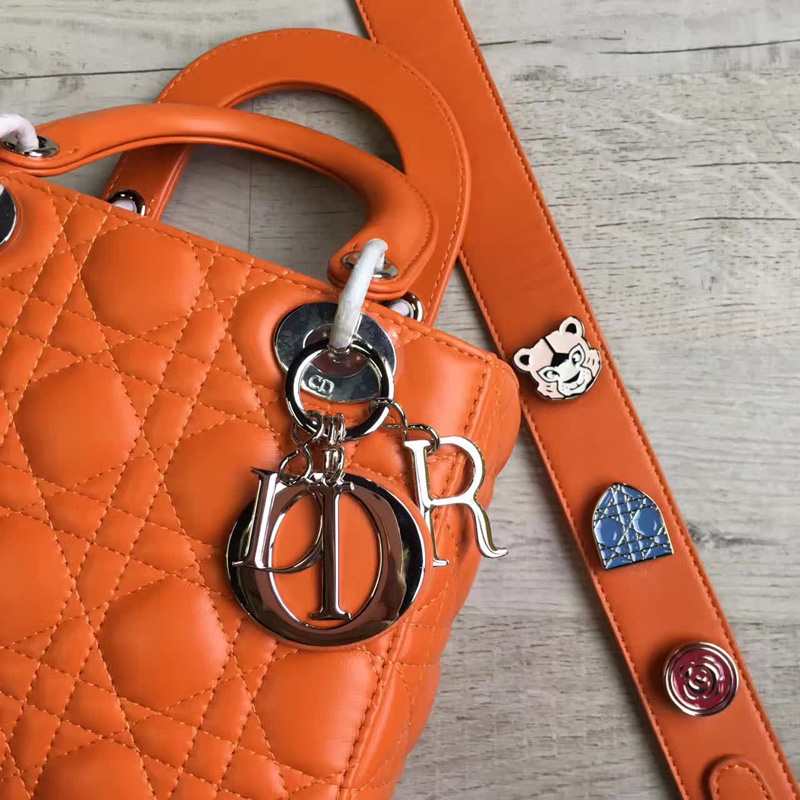 Dior LADY DIOR小羊皮手提包 2017新款迪奧徽章戴妃包 橙色