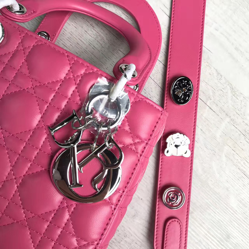 Dior LADY DIOR小羊皮手提包 2017新款迪奧徽章戴妃包 玫紅色
