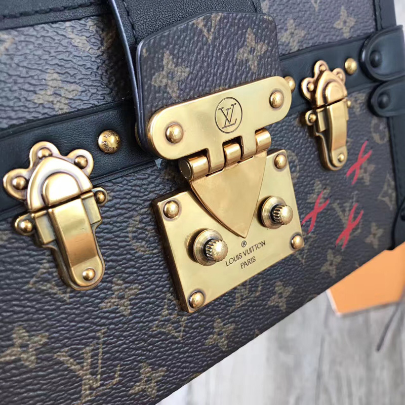 M40273 LV PETITE MALLE 手袋 LV挎包 LV盒子包