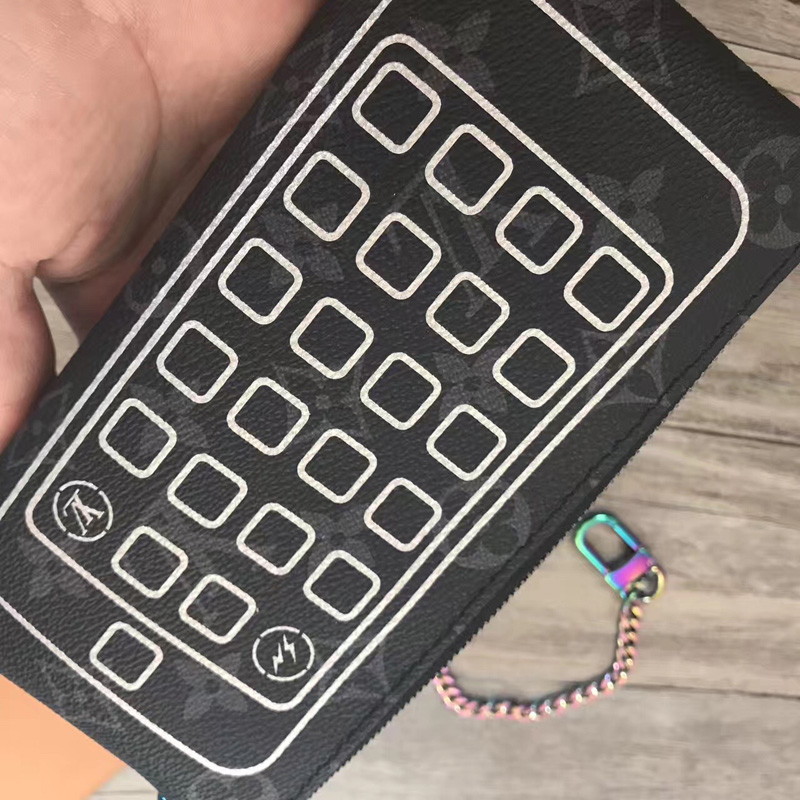 M64433 LV 2017藤原浩聯(lián)名閃電系列 手機袋 LV手機包