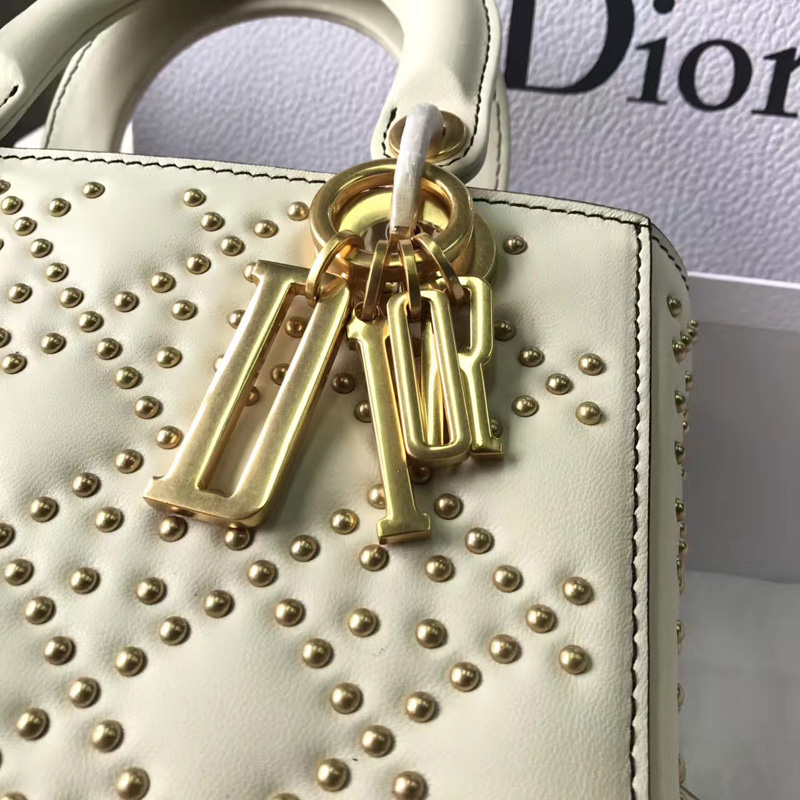 M0579 Dior迪奧 LADY DIOR原色小牛皮柔軟手提包 飾釘手提單肩包