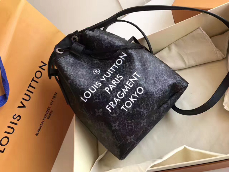 M43418 LV 2017藤原浩聯名閃電系列 NANO 手袋