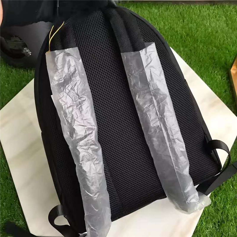 Fendi雙肩包 芬迪新款一撮毛小怪獸白眼睛拼皮 芬迪雙肩包 粉額頭