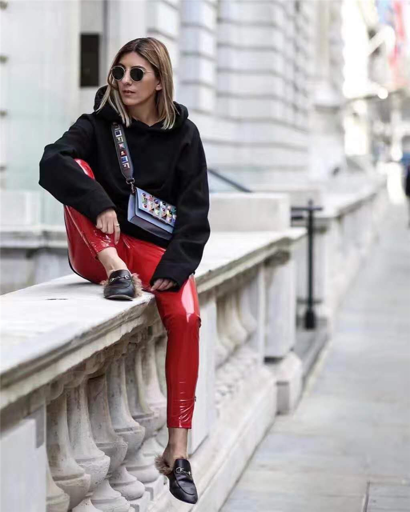 FENDI 芬迪 小牛皮彩色鉚釘包 鏈條包 淡紫色