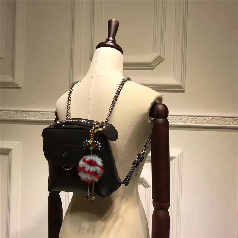 Fendi 芬迪 2017 秋冬T臺(tái)同款 MINI BACK TO SCHOOL 背包系列 可單肩可斜跨兩用 黑色