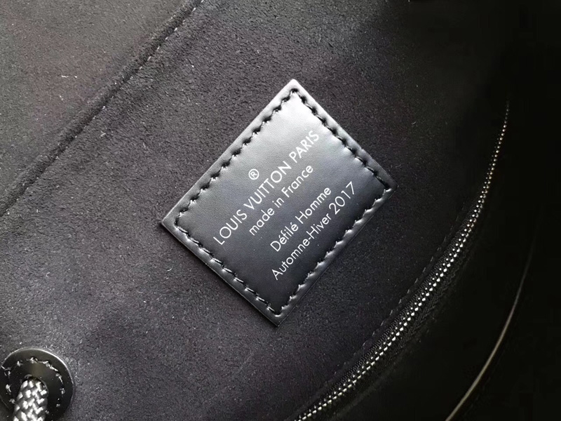 M41709 LV Supreme 聯名系列限量版Christopher 小號雙肩包 LV雙肩包 黑色