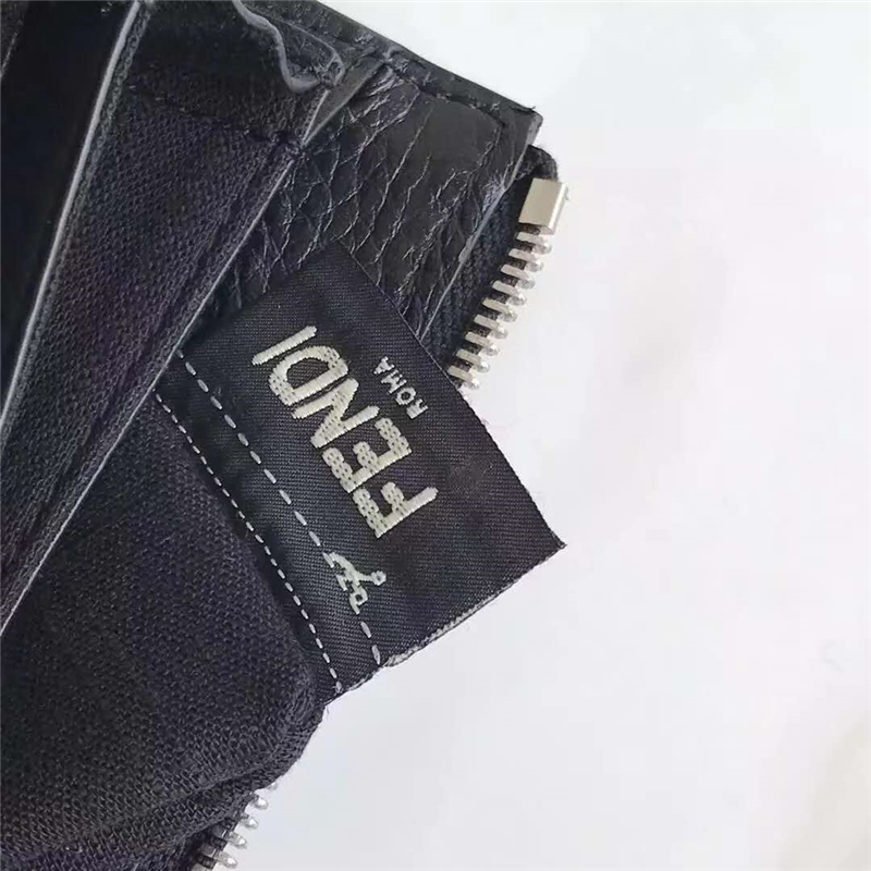 FENDI 芬迪 350D 精選小牛皮精選小牛皮襯白叻釘飾手拿包手抓包 黑色