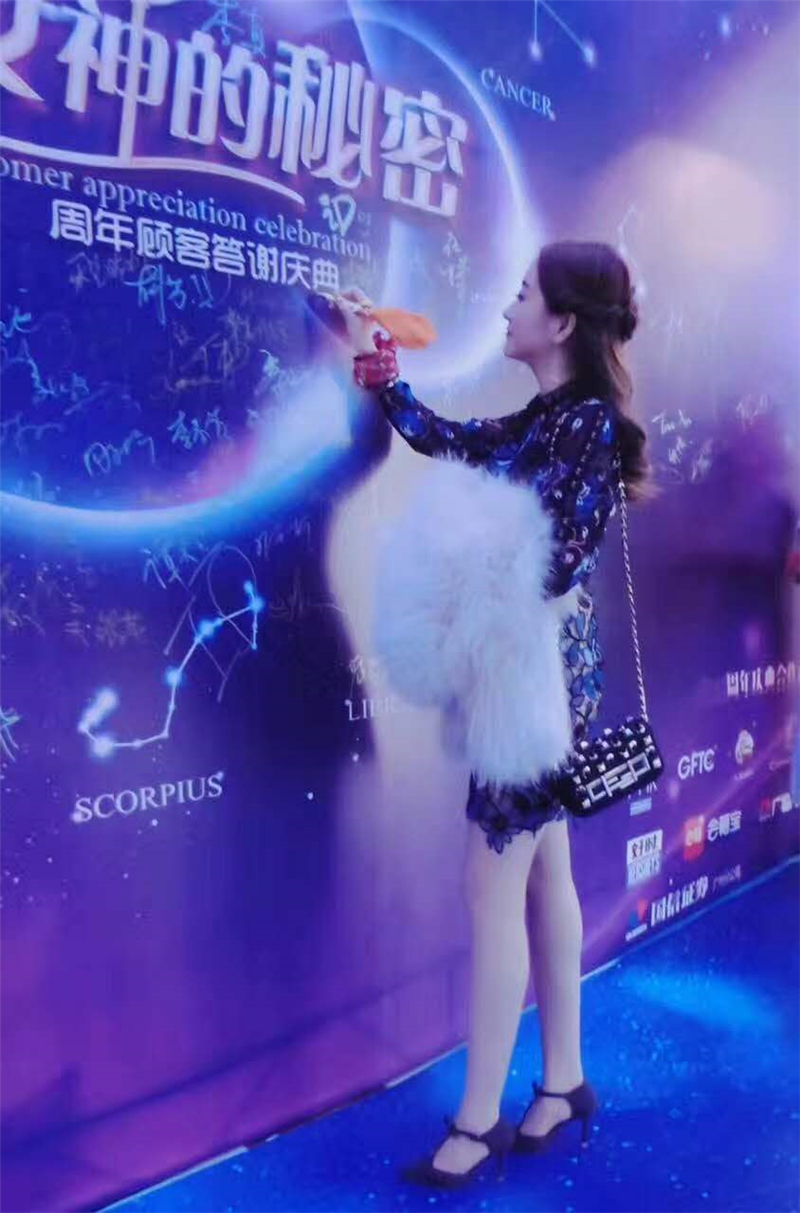 FENDI 芬迪 305B 金鉆GOLD EDITION小牛皮迷你 雙F扣鏈條包肩背包 黑色