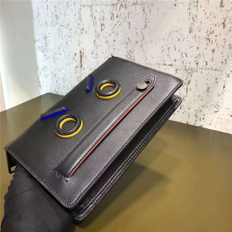 FENDI 芬迪 352B 2017新款 face浮雕小牛皮手拿包 黑色