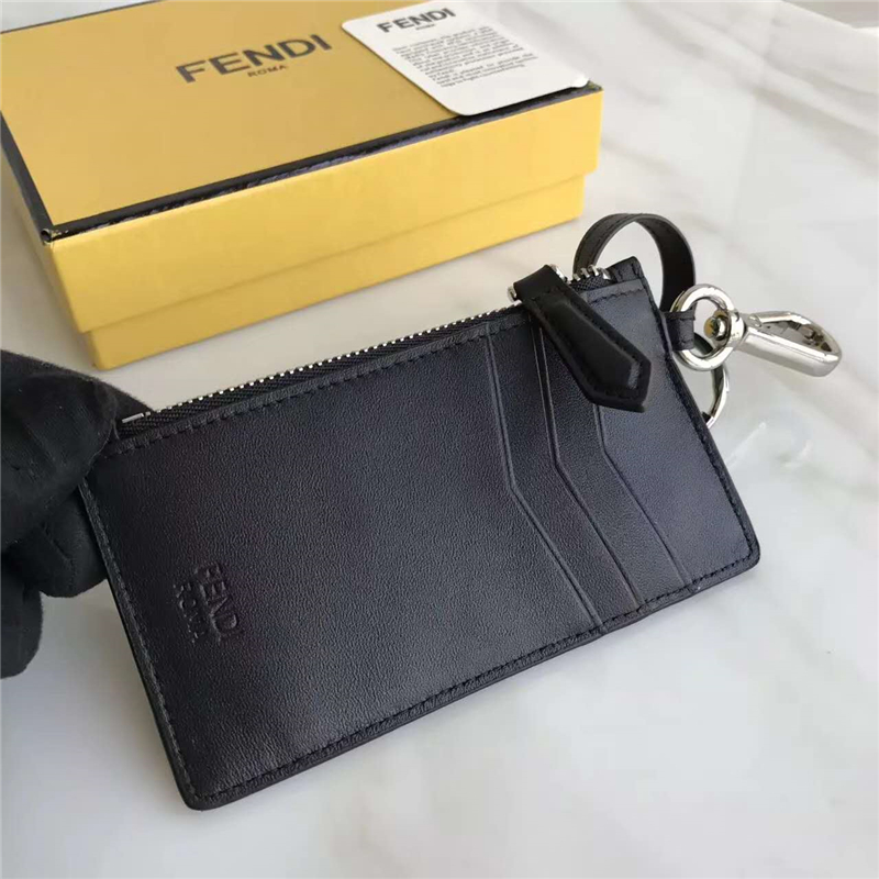FENDI 芬迪 0235-SL9 2017新款 face 皮質配金屬裝飾小牛皮三夾層卡片套 零錢包 鑰匙包 黑色