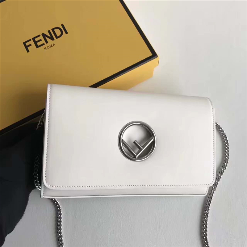 FENDI 芬迪 004 2017秋冬新款 真皮翻蓋迷你鏈條手袋手拿包 白色