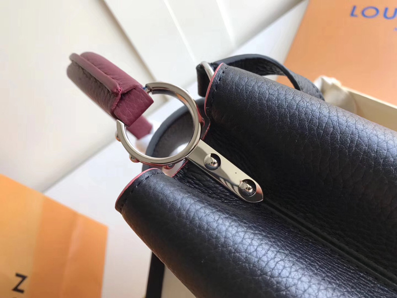 M42916 LV Capucines 小號手袋 LV單肩斜挎包 LV全皮女包 黑配灰