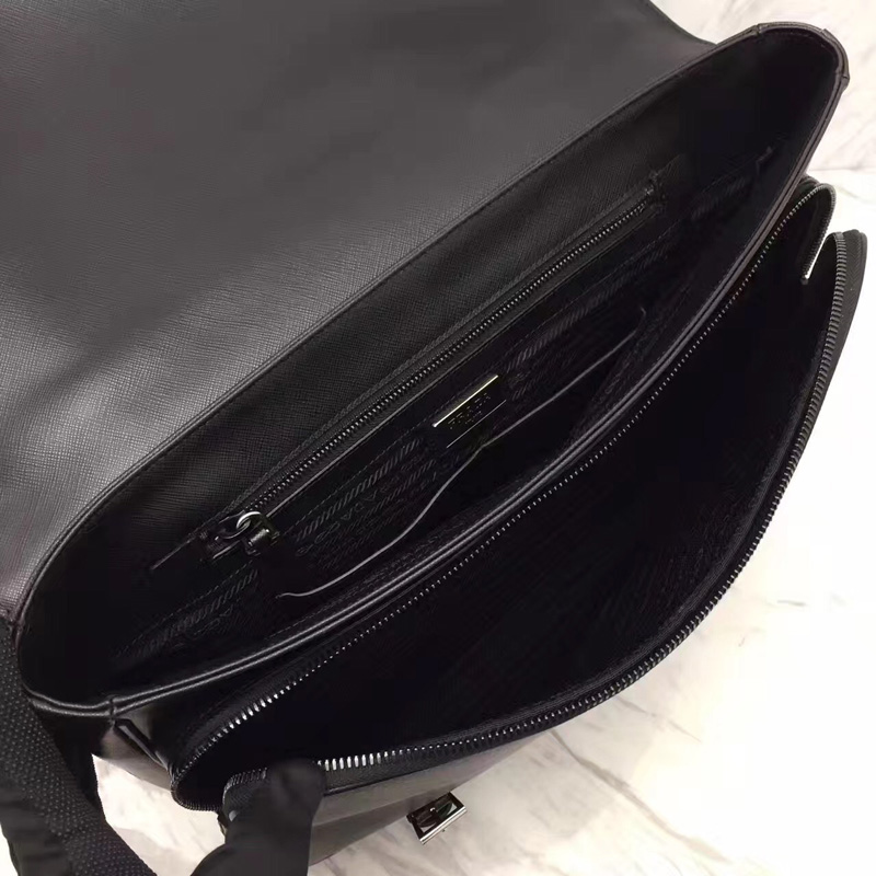 2VB004 Prada普拉達男包 Prada男士公文包 普拉達十字紋手提單肩包 黑色