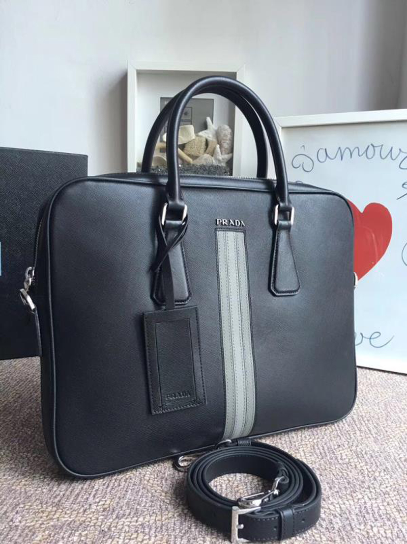 2VE368 Prada普拉達(dá)男包 Prada男士公文包 普拉達(dá)十字紋手提包 黑色